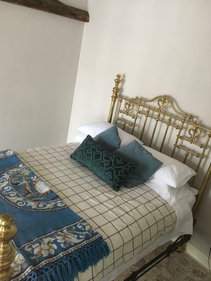 The Carriage House Flat - Downtown Paris Canada Екстер'єр фото